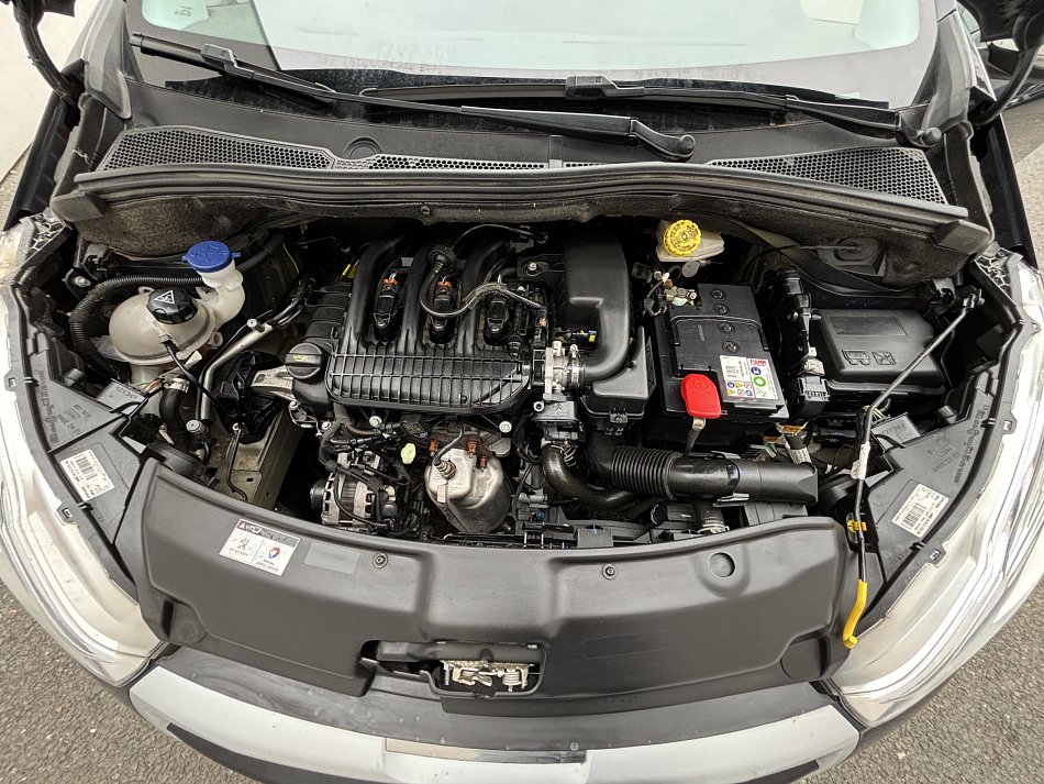 Peugeot 208 1.2 PT 