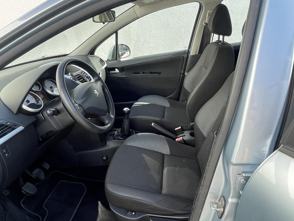Peugeot 207 1.4i 
