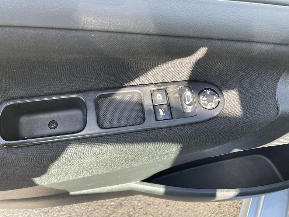Peugeot 207 1.4i 