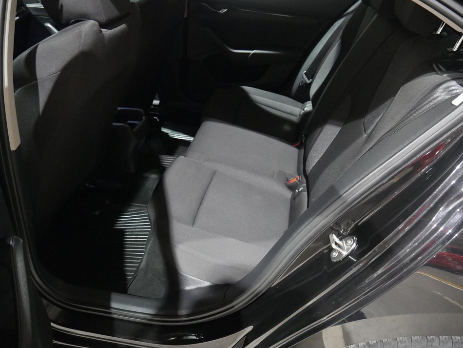 Škoda Octavia IV 2.0 TDi 