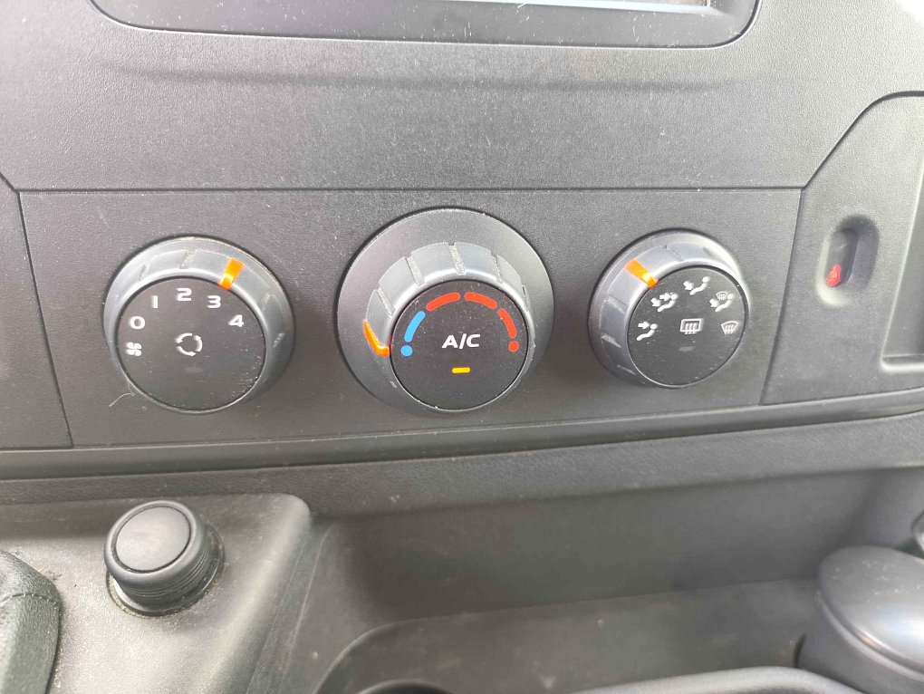 Renault Master 2.3dCi  L2H2 DÍLNA