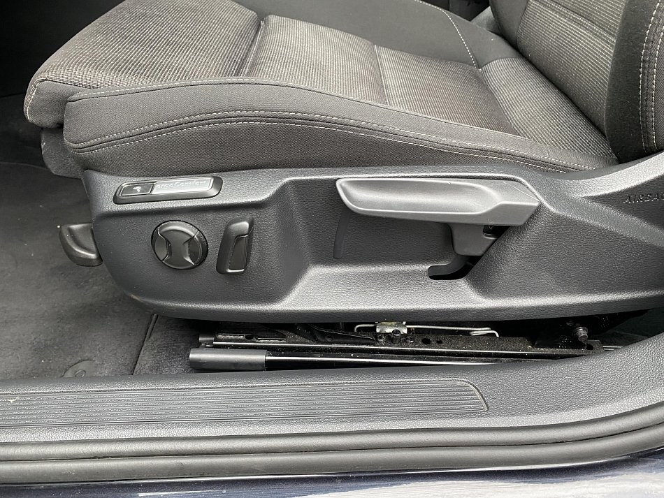 Volkswagen Passat 2.0 TDi Comfortline