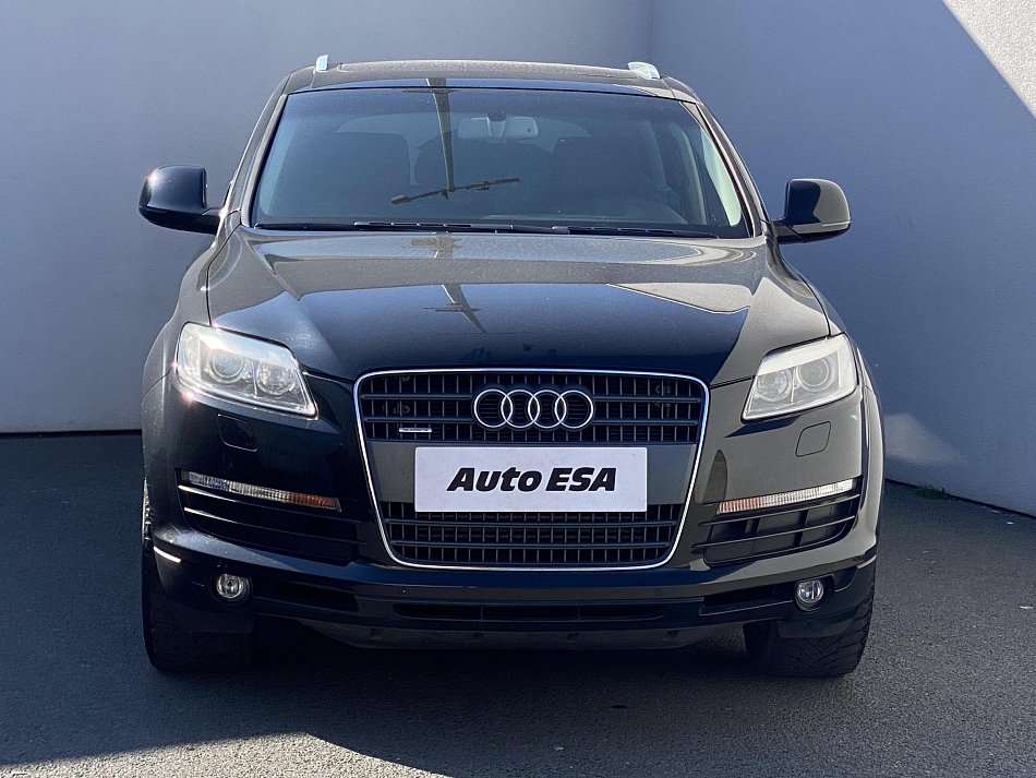 Audi Q7 4.2 FSi  quattro