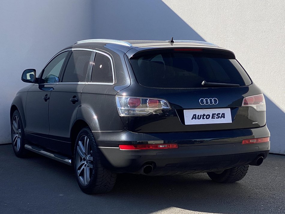 Audi Q7 4.2 FSi  quattro