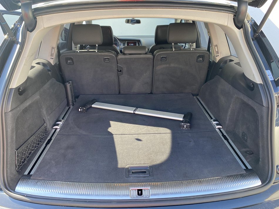 Audi Q7 4.2 FSi  quattro