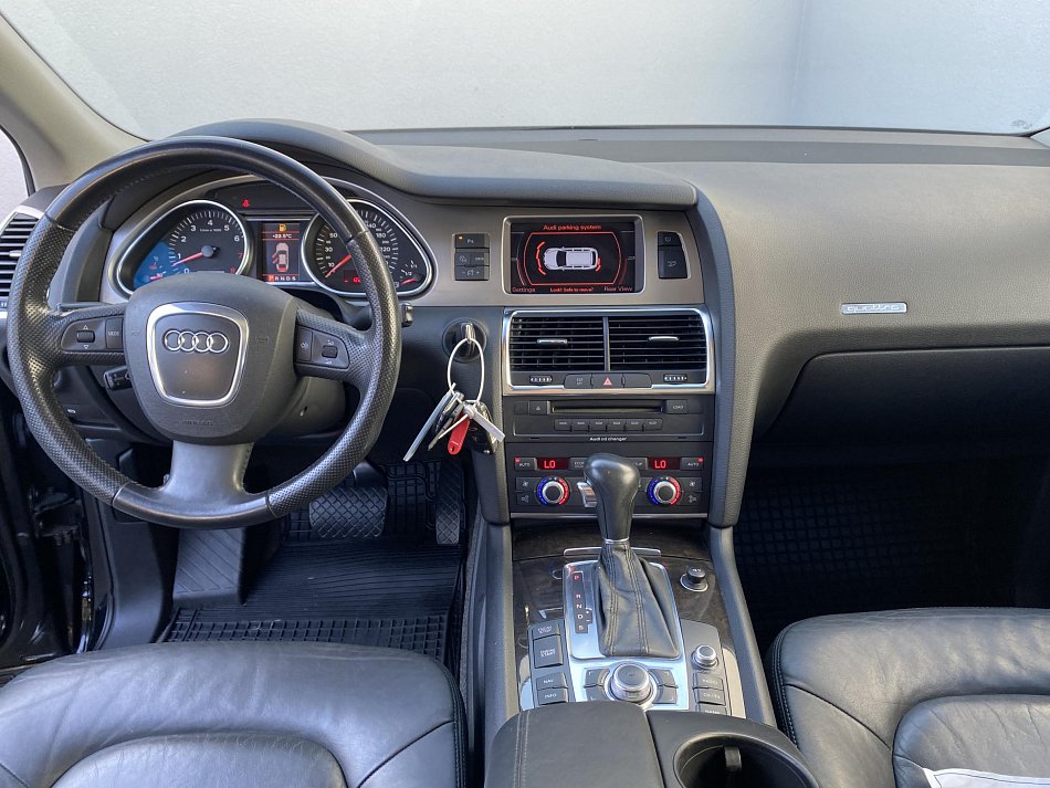 Audi Q7 4.2 FSi  quattro