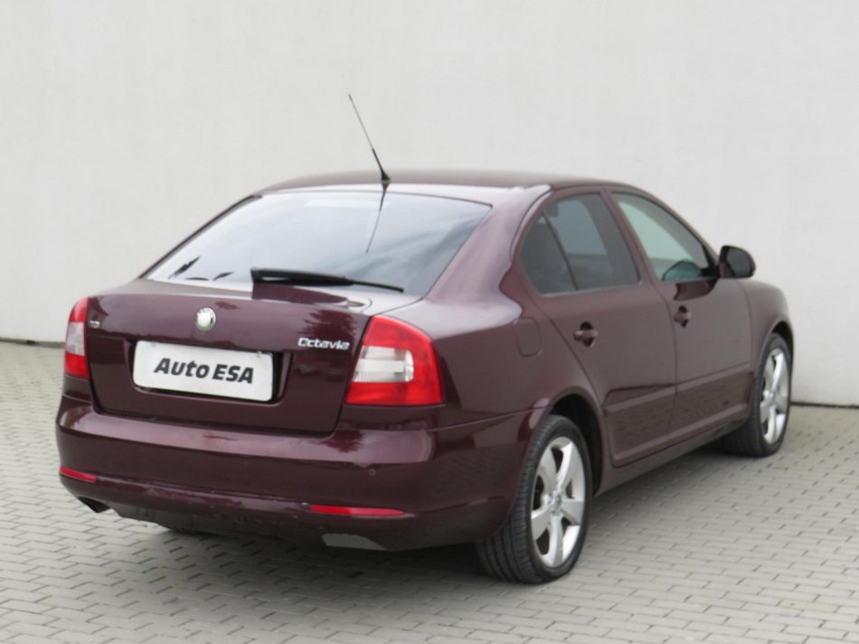 Škoda Octavia II 1.6TDi Elegance
