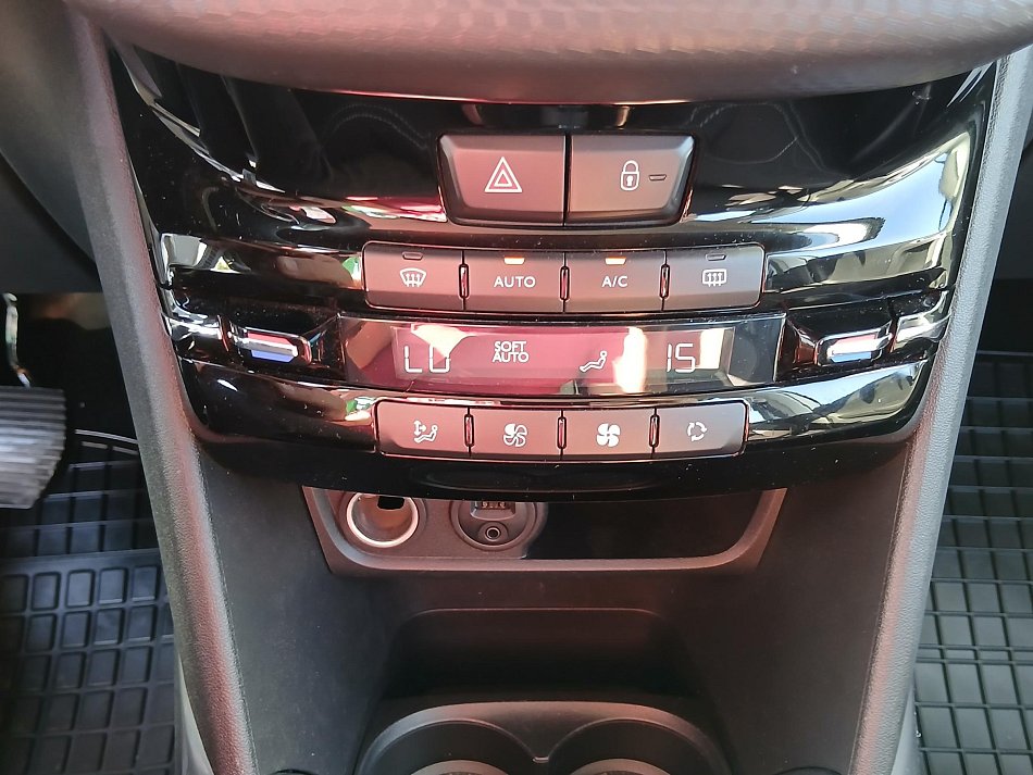 Peugeot 2008 1.2PT 