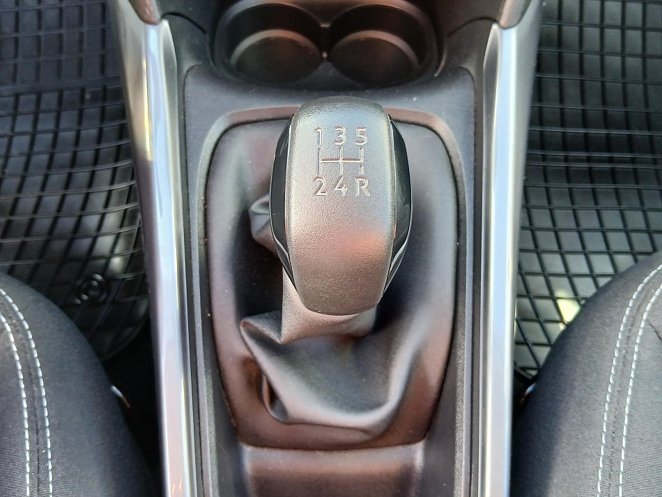 Peugeot 2008 1.2PT 