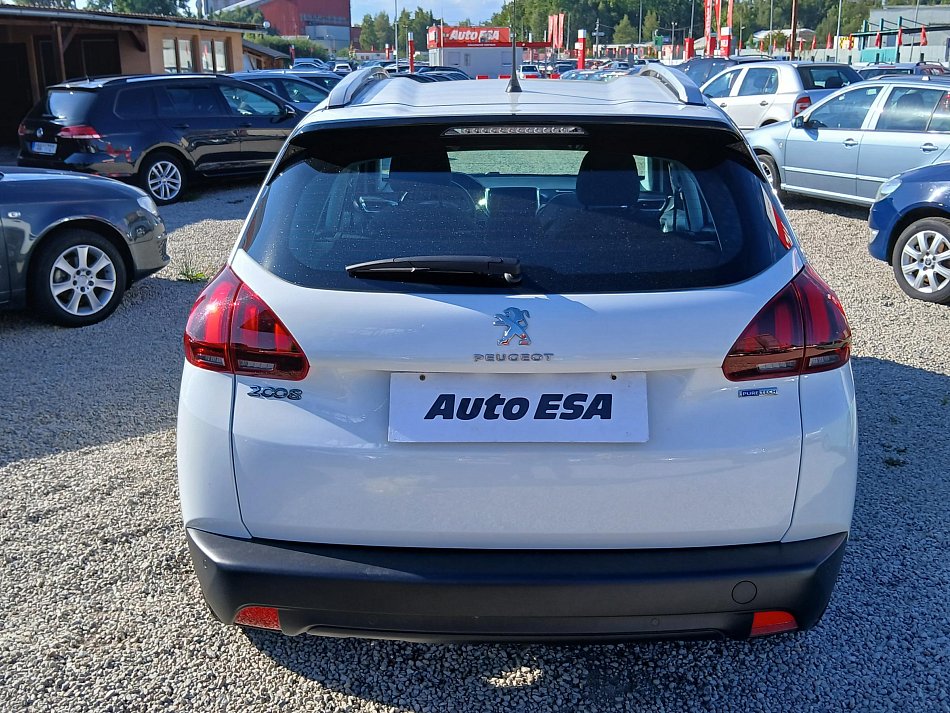 Peugeot 2008 1.2PT 