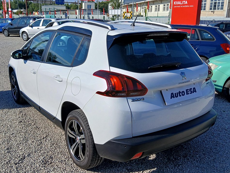 Peugeot 2008 1.2PT 