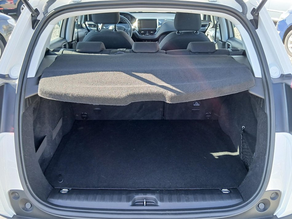 Peugeot 2008 1.2PT 