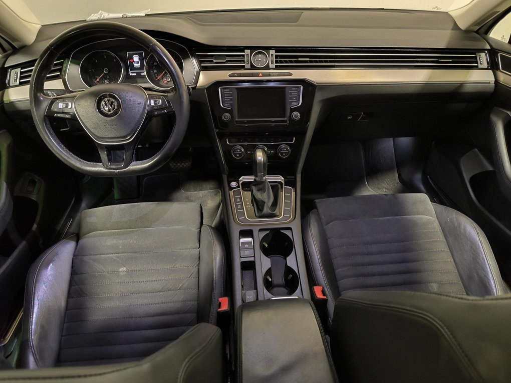 Volkswagen Passat 2.0 TDi Highline