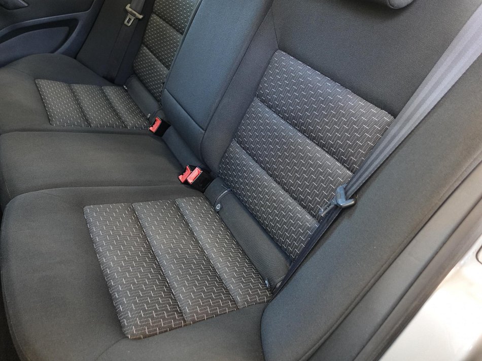 Škoda Octavia II 1.6i 