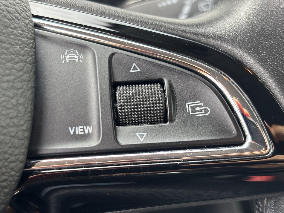 Škoda Karoq 2.0 TDi Ambition 4x4