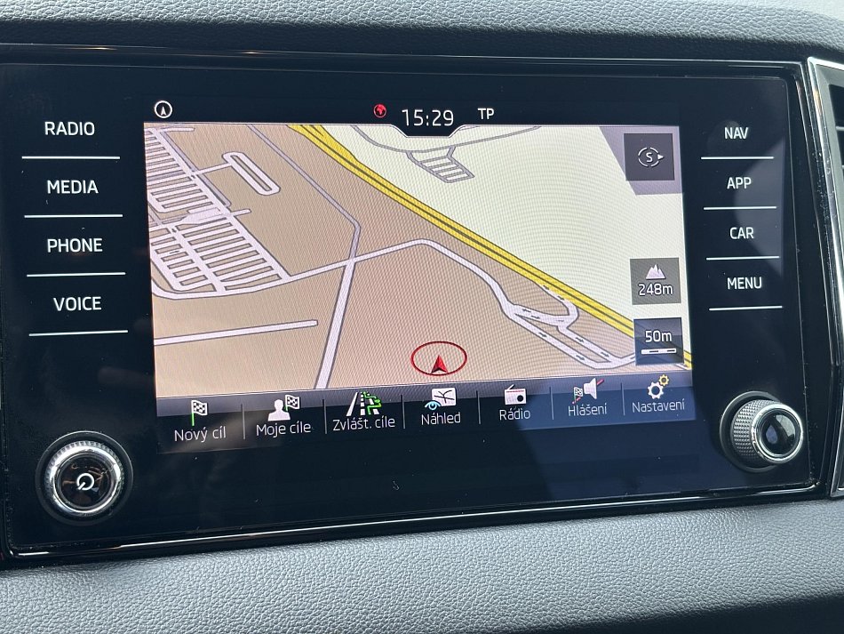 Škoda Karoq 2.0 TDi Ambition 4x4
