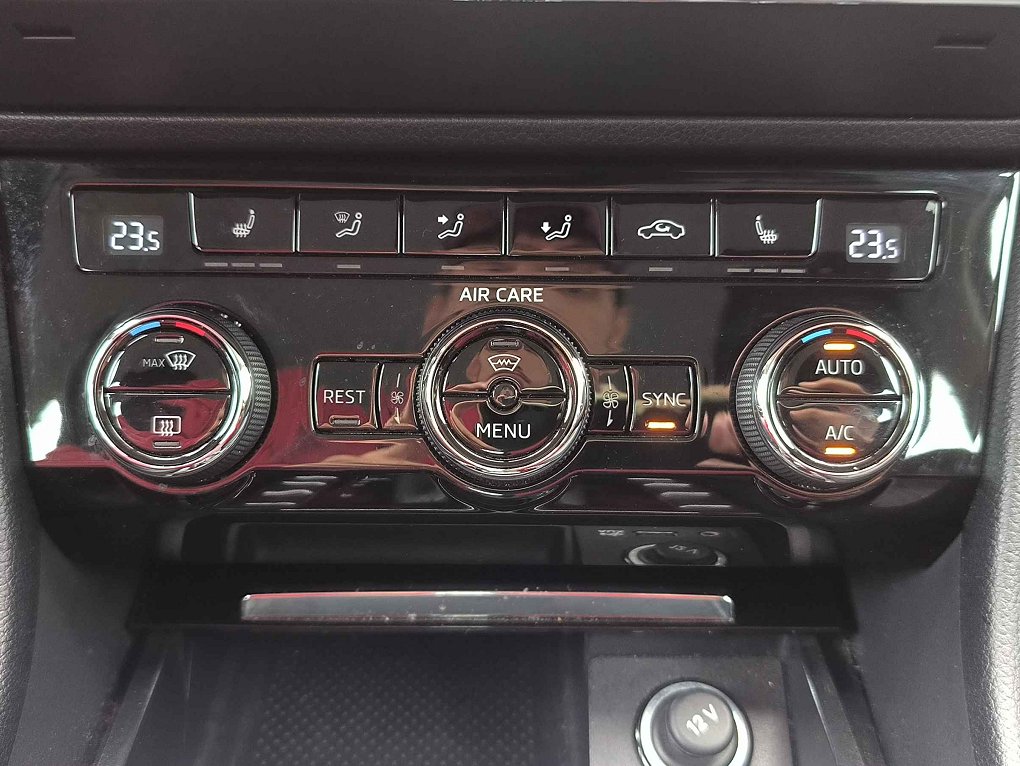 Škoda Superb III 2.0 TDi Ambition