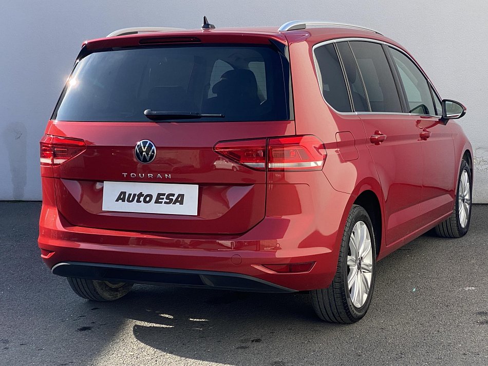 Volkswagen Touran 1.5 TSi Highline