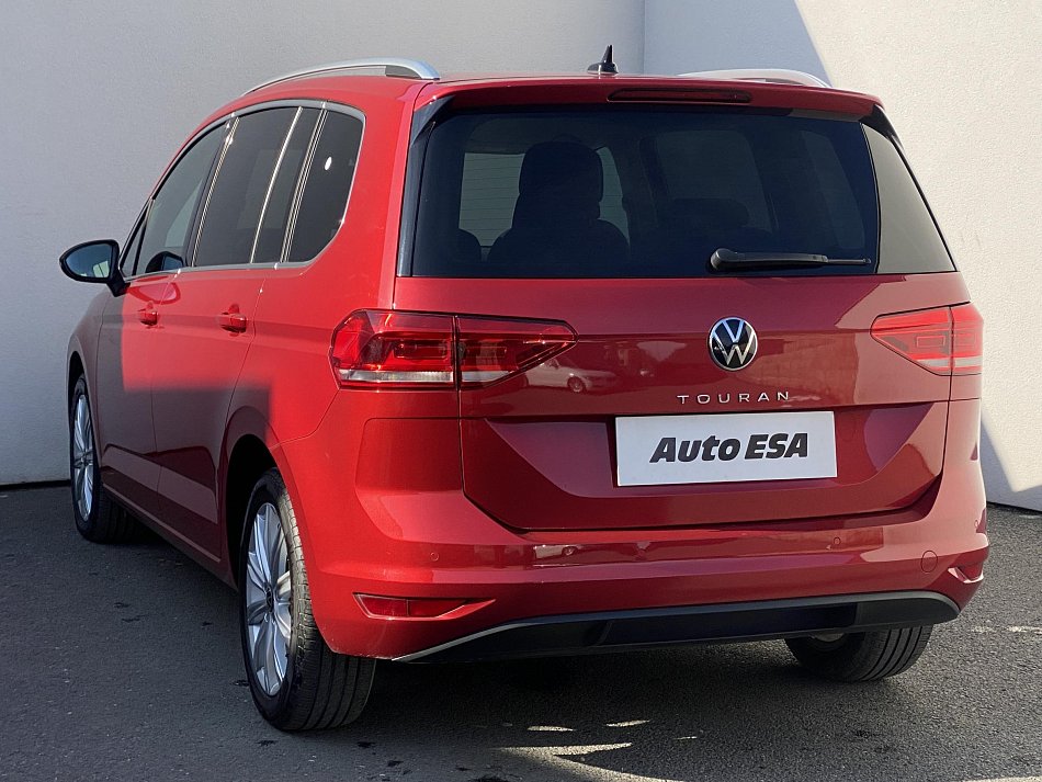 Volkswagen Touran 1.5 TSi Highline