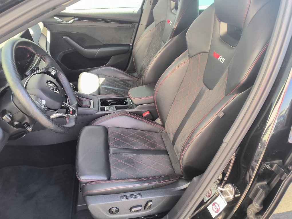 Škoda Octavia IV 2.0 TSi RS