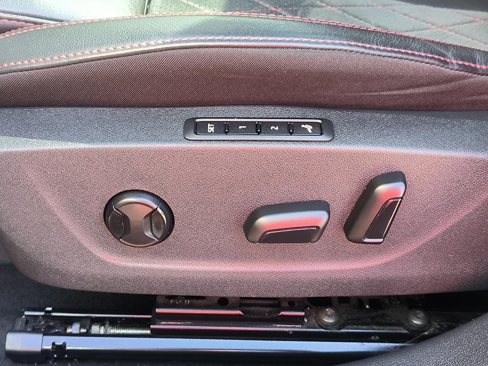 Škoda Octavia IV 2.0 TSi RS