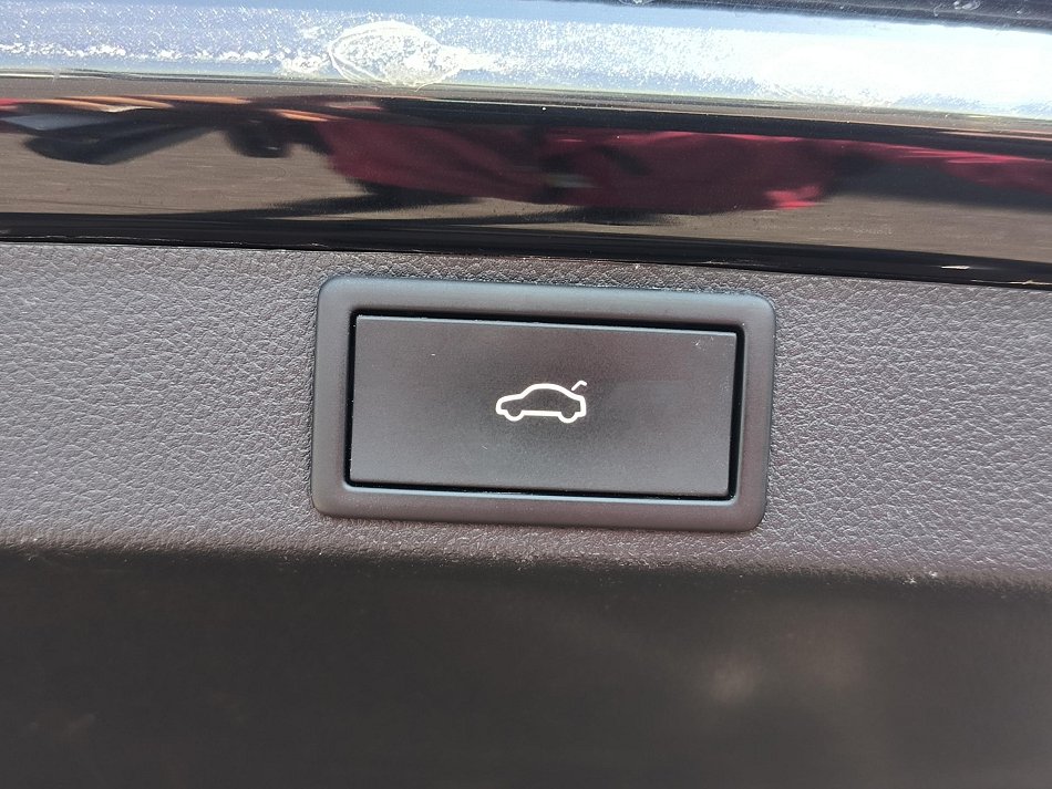 Škoda Octavia IV 2.0 TSi RS