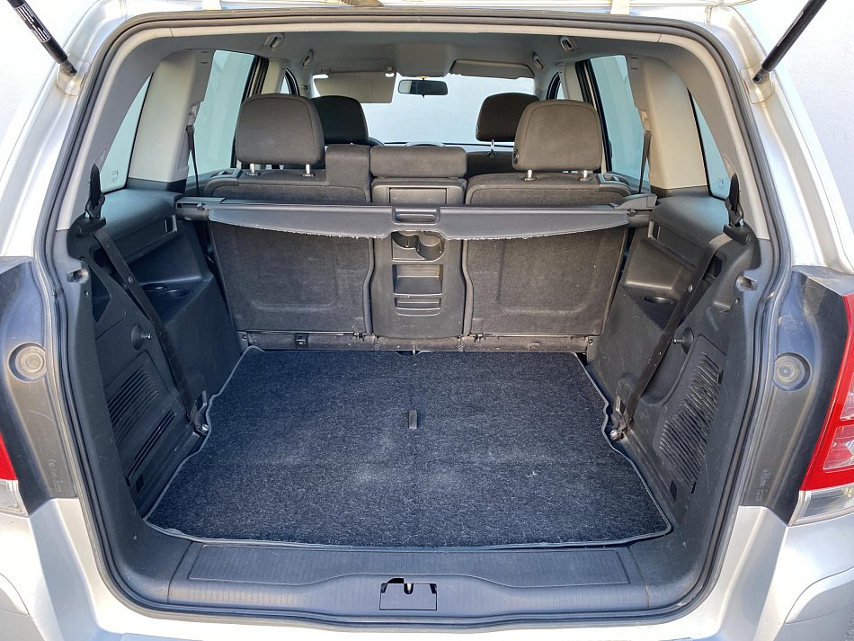 Opel Zafira 1.6 16V Edition 7míst