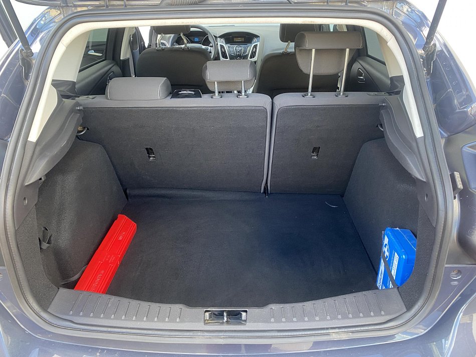 Ford Focus 1.6i 