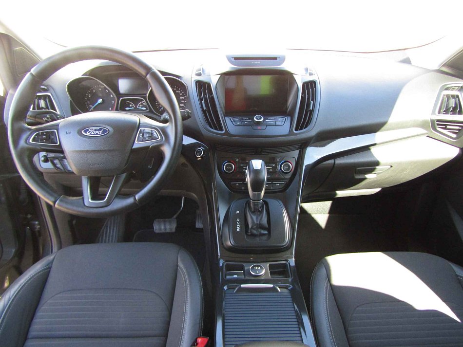Ford Kuga 1.5 EB Titanium