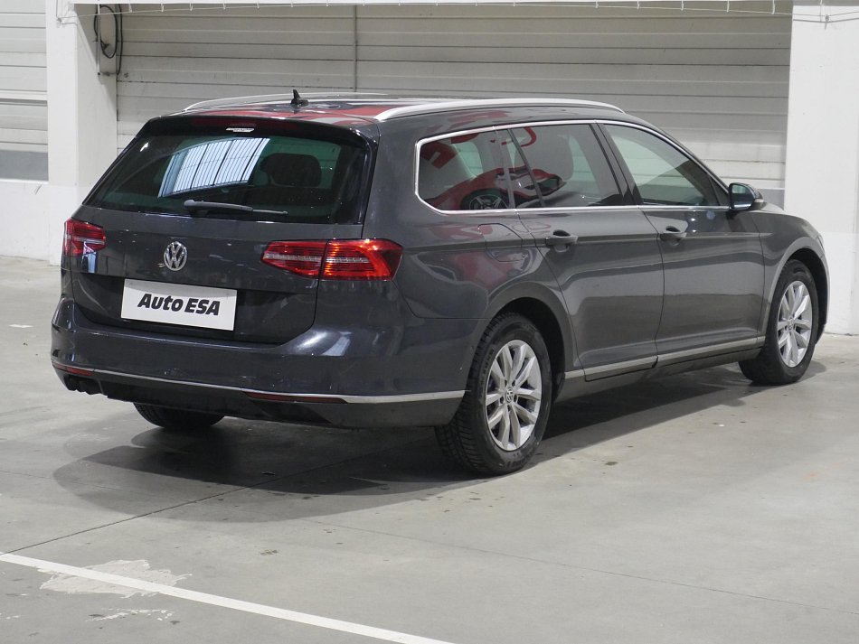 Volkswagen Passat 2.0 TDi Highline