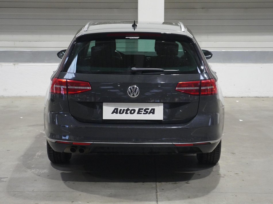 Volkswagen Passat 2.0 TDi Highline