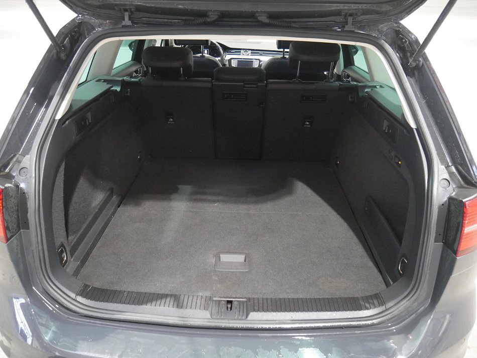 Volkswagen Passat 2.0 TDi Highline