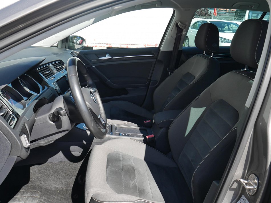 Volkswagen Golf 1.4TSi Highline