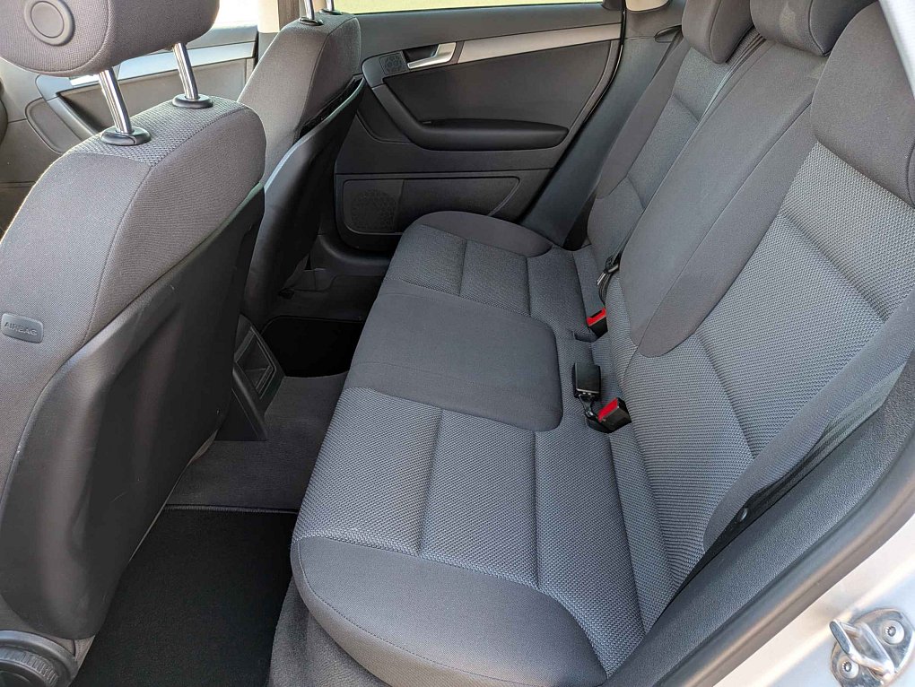 Audi A3 1.6i 