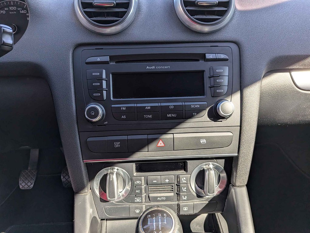 Audi A3 1.6i 