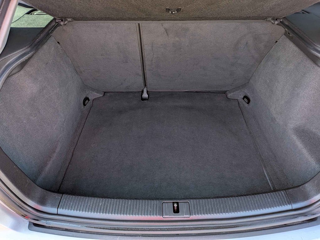 Audi A3 1.6i 