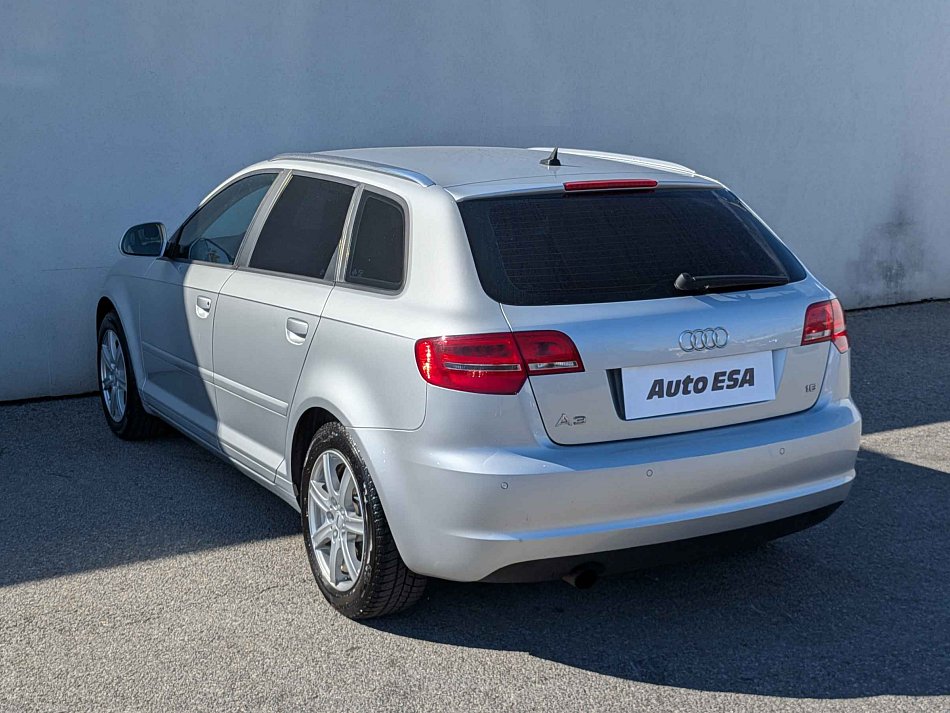 Audi A3 1.6i 