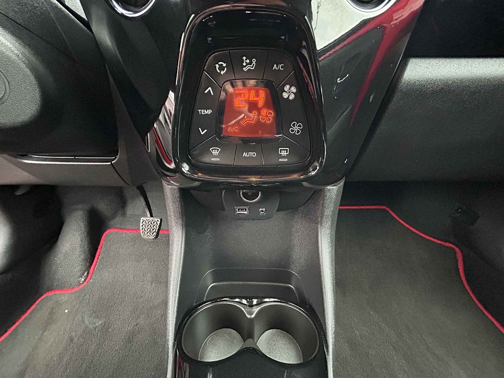Toyota Aygo 1.0i 