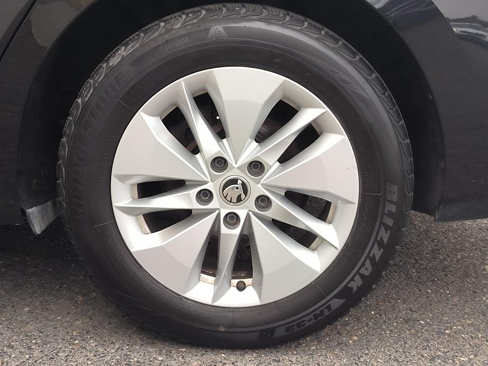 Škoda Octavia IV 2.0 TDi Ambition