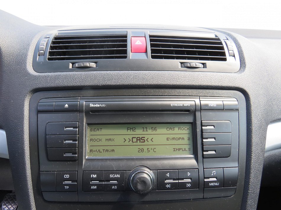 Škoda Octavia II 2.0FSi Ambiente