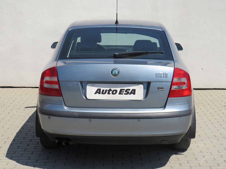 Škoda Octavia II 2.0FSi Ambiente