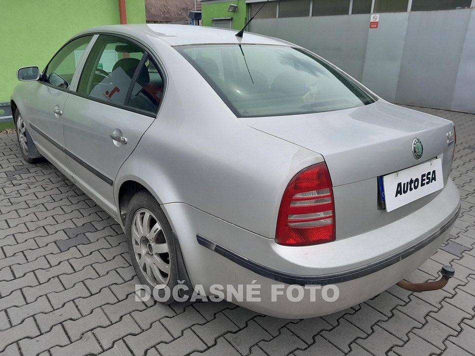 Škoda Superb 1.8 