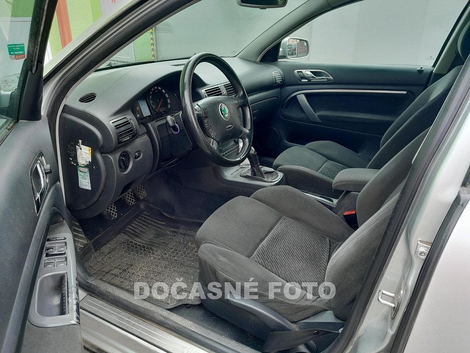 Škoda Superb 1.8 