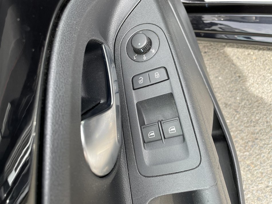 Volkswagen Up! 1.0i Sound