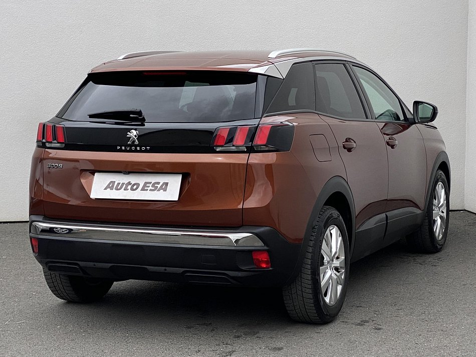 Peugeot 3008 1.2PT 