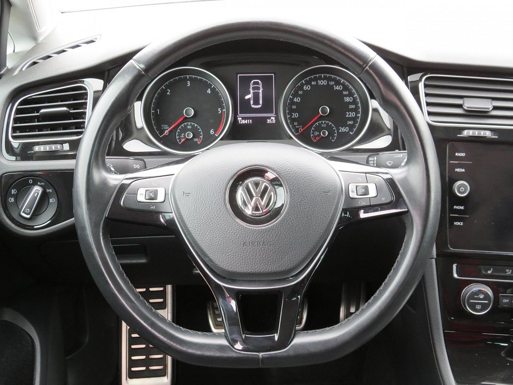 Volkswagen Golf 2.0TDi 