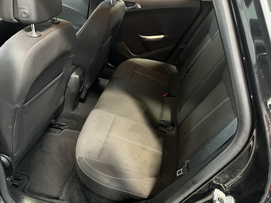 Opel Astra 1.6T Sport