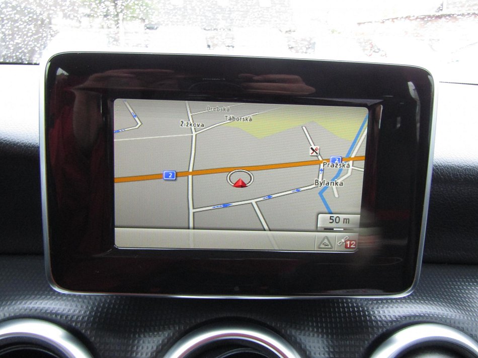 Mercedes-Benz Třída A 1.6i  A180