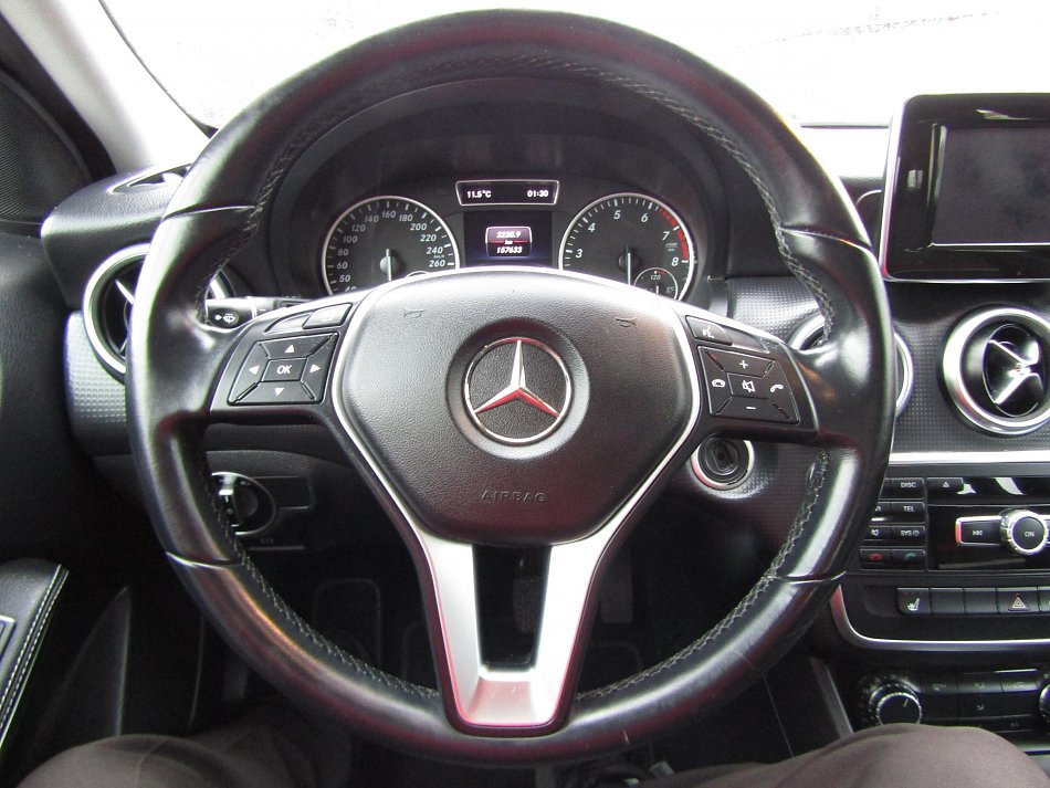 Mercedes-Benz Třída A 1.6i  A180