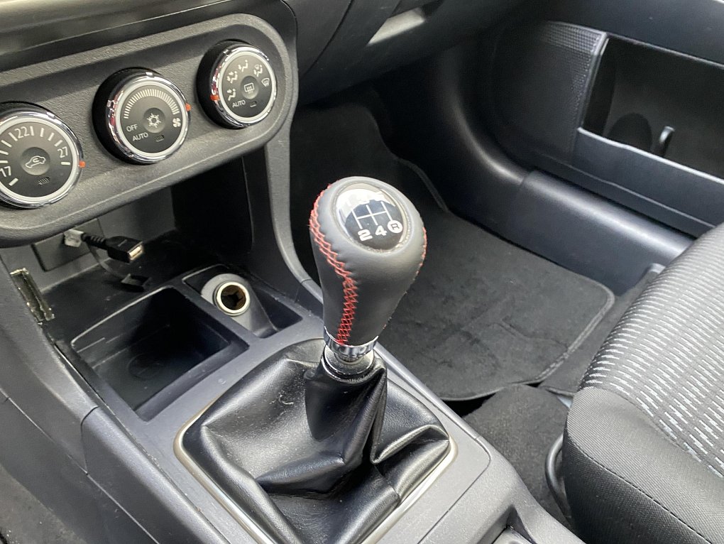 Mitsubishi Lancer 1.6 MiVEC 